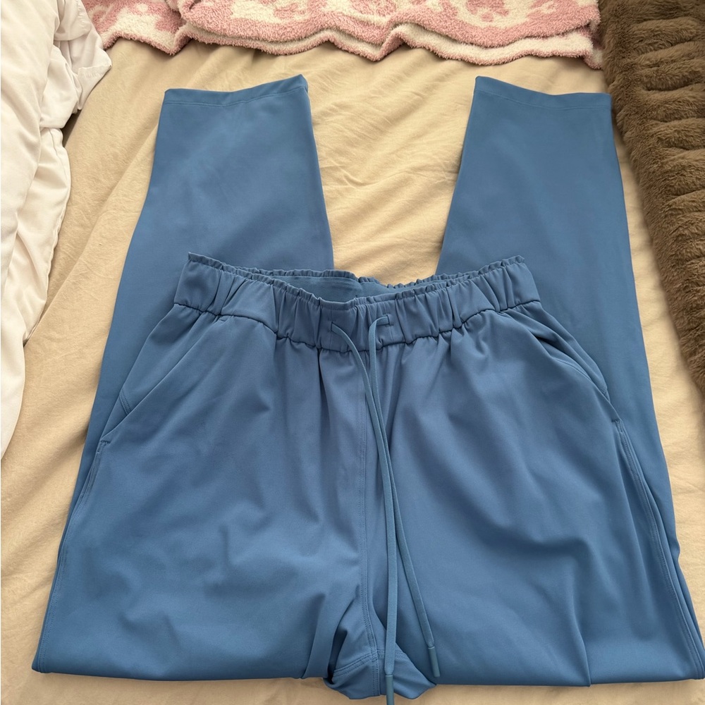 Lululemon tapered straight leg pant 7/8 length